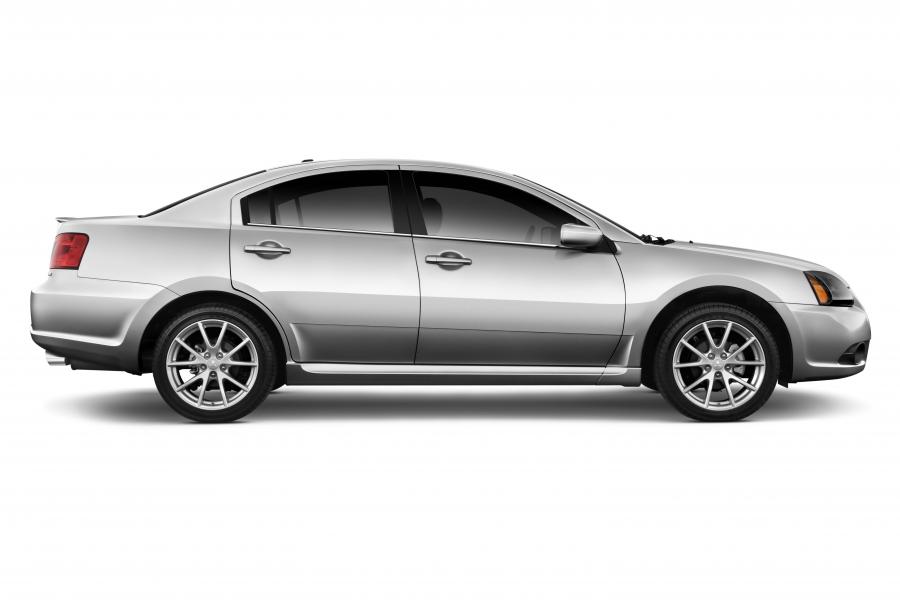  Mitsubishi Galant 2012 года  (фото 4 из 4)